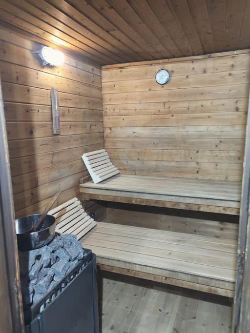 Hébergement de vacances Saunahaus Mit Swimmingpool In Berlin